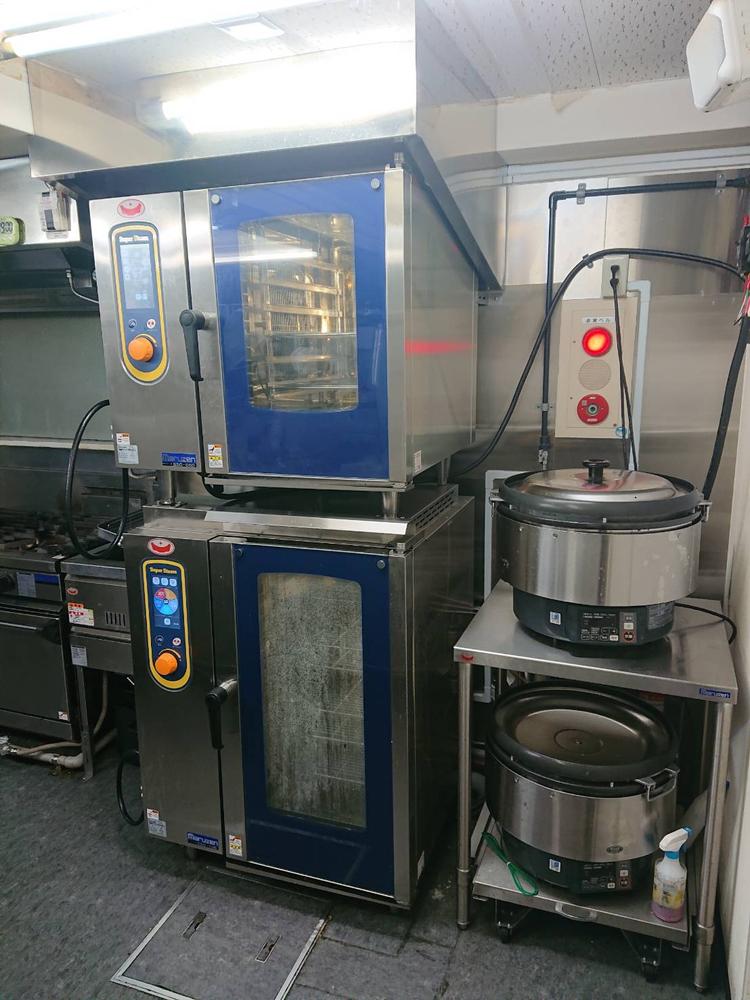 スチコン2台、炊飯器2台
