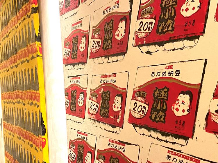 アートが煌めくオシャレな店内!!