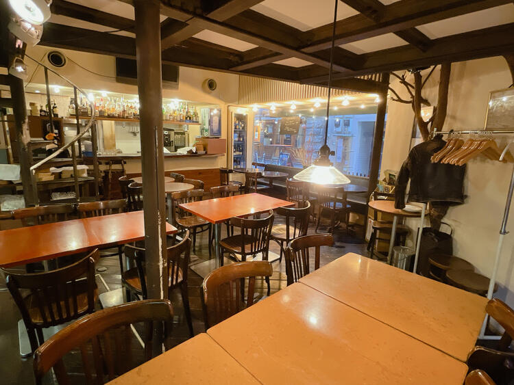 1階のビストロのお店②