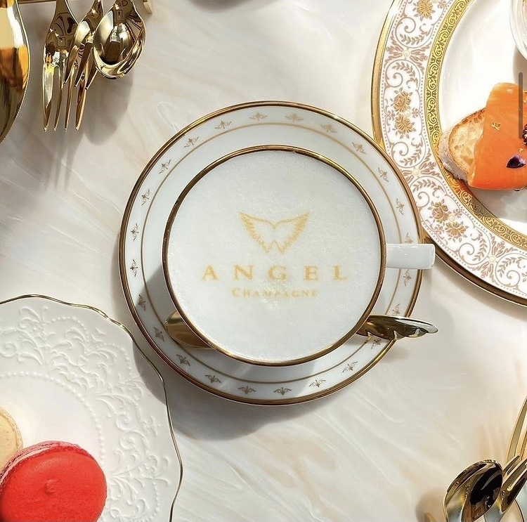 ANGEL CHAMPAGNE カフェ