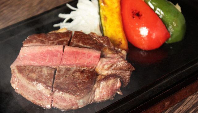 厳選された上質なお肉を使用