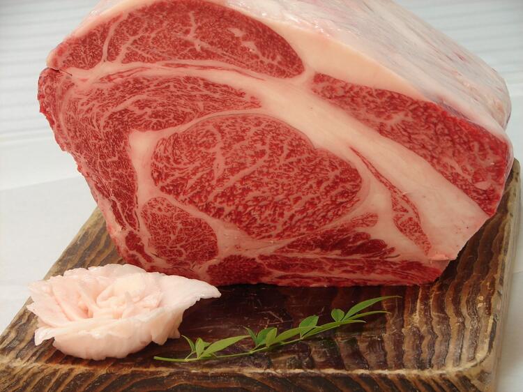 漬け込んだ梅を食べて育っています。