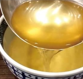 500回の試作で完成した『金のアゴ出汁』