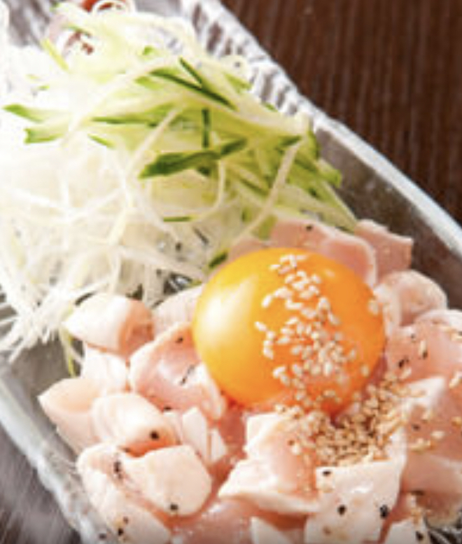 新鮮な紅ふじの鶏肉を使用。