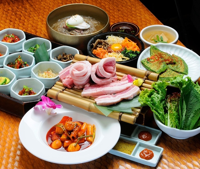 宮廷料理人が伝える伝統の味が学べます