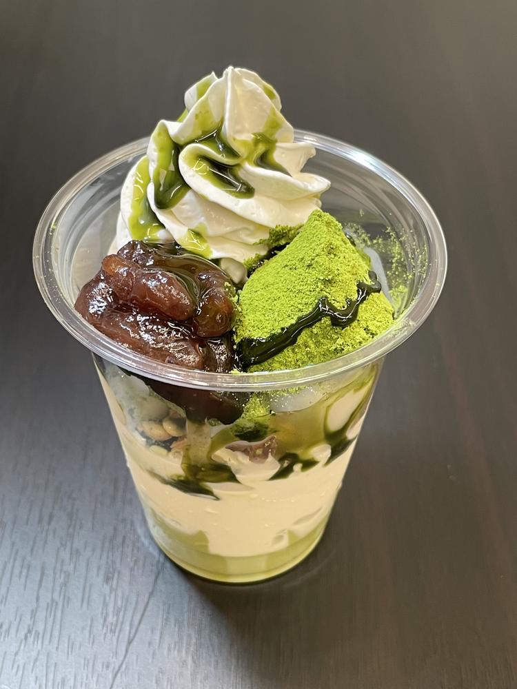 抹茶白玉パフェは季節限定メニュー
