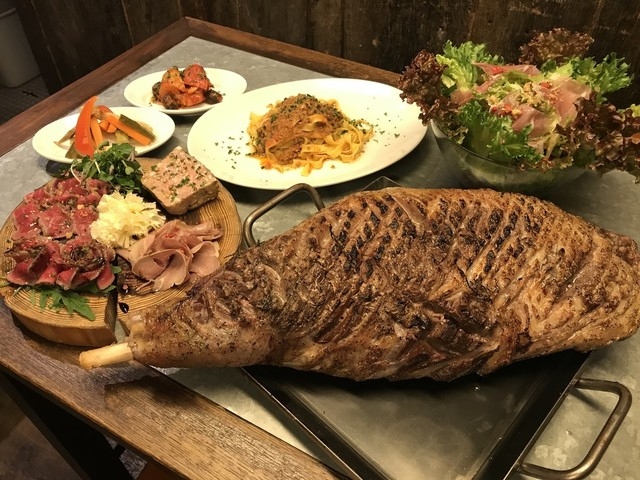 当店自慢のかたまりラム肉