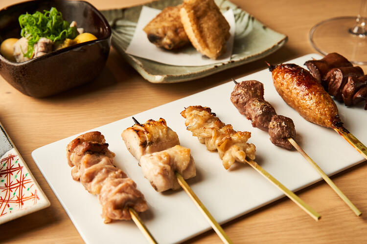 美しい鶏料理でおもてなしします