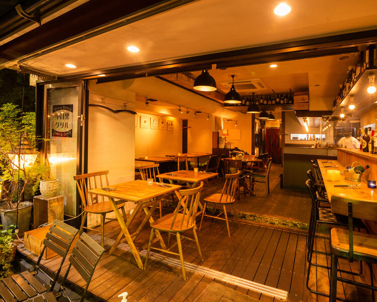 解放感抜群の店内☆
