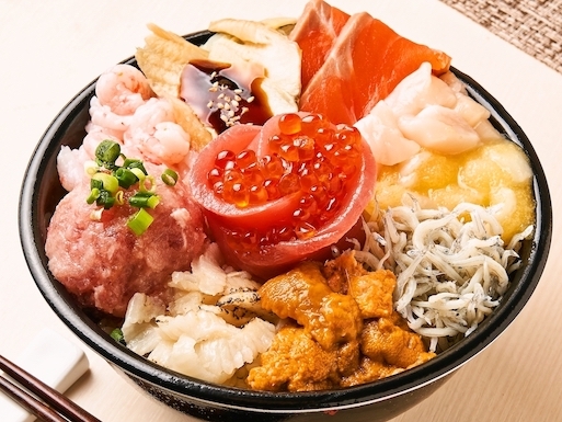 オリジナルの丼もつくれます
