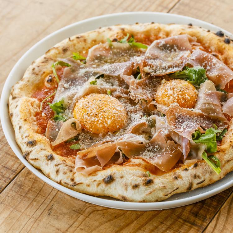 天然酵母、手捏ね、窯焼きビスマルク