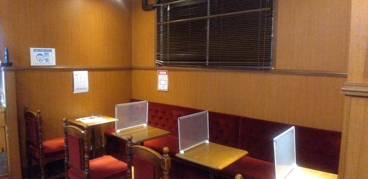 店内はレトロな懐かしい雰囲気♪