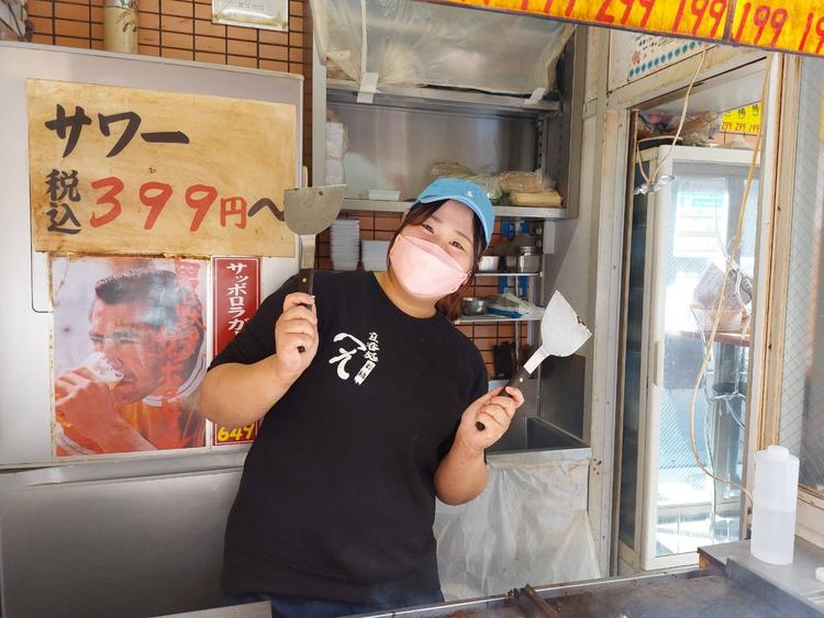 既存店では女性スタッフも大活躍中です♪