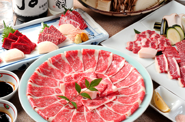 熊本から直送される鮮度抜群の馬肉