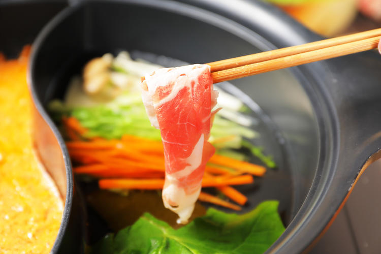 ラム肉(羊)のしゃぶしゃぶ店です!