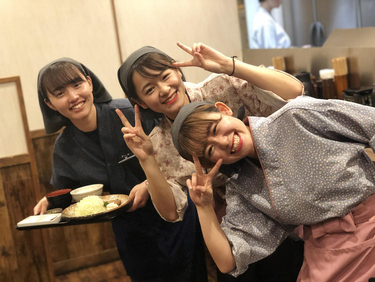 ベテランスタッフから年齢の近いスタッフも