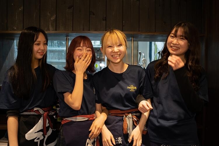 若手スタッフが元気に活躍中♪