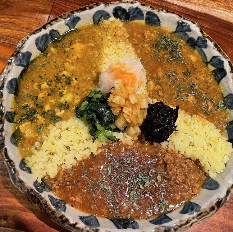 さまざまな味のカレーをご提供◎