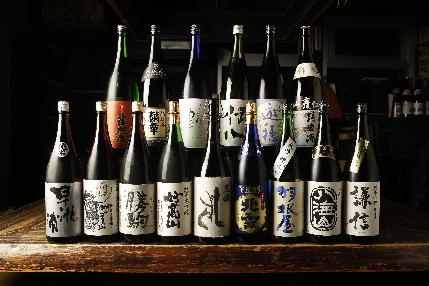 金沢の日本酒を全蔵とりそろえています