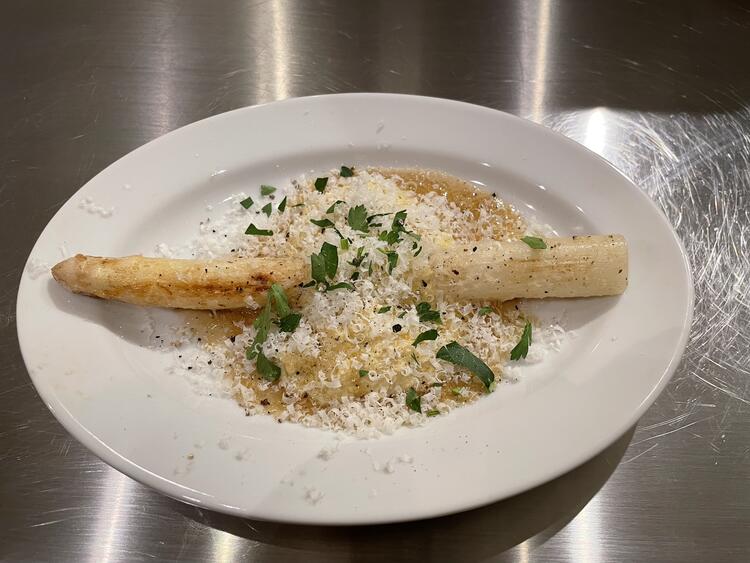 季節の野菜を使った料理