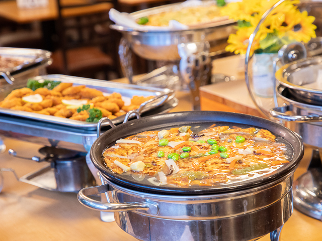 美味しいバイキングにリピーター続出!