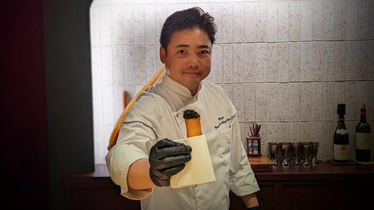 オーナーシェフの山野辺仁