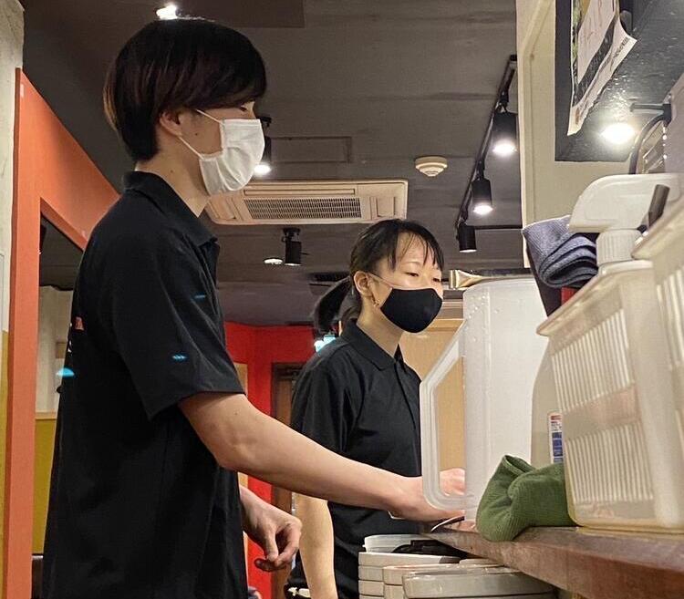 スタッフは若手が多数活躍中◎
