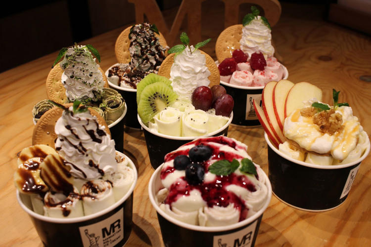 マンハッタンロールアイスクリーム LINKS UMEDA店