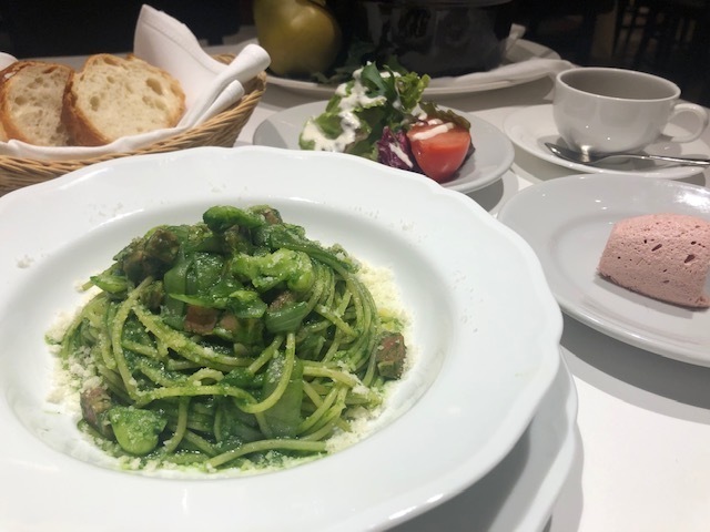 人気メニューのパスタランチ