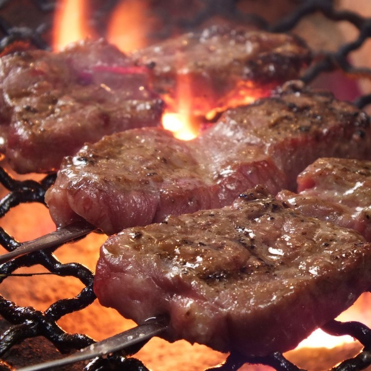 やわらかい牛肩ロース★牛串が人気です!