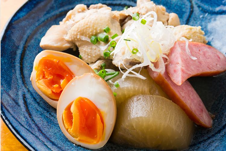 鶏おでんと出汁割り日本酒 ふぁるこ