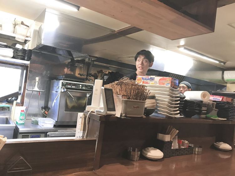 若い男性料理人も活躍してます!