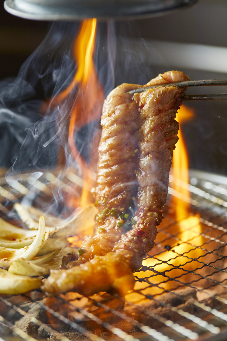 新鮮なお肉を七輪で楽しめるお店♫
