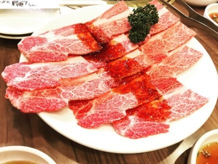バラ肉にはこだわりの自家製ダレを☆