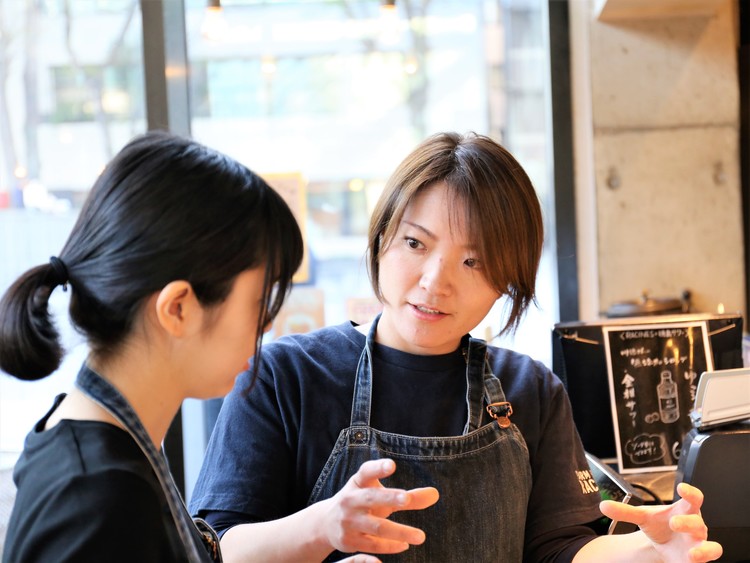 女性スタッフもノビノビと大活躍中です♪