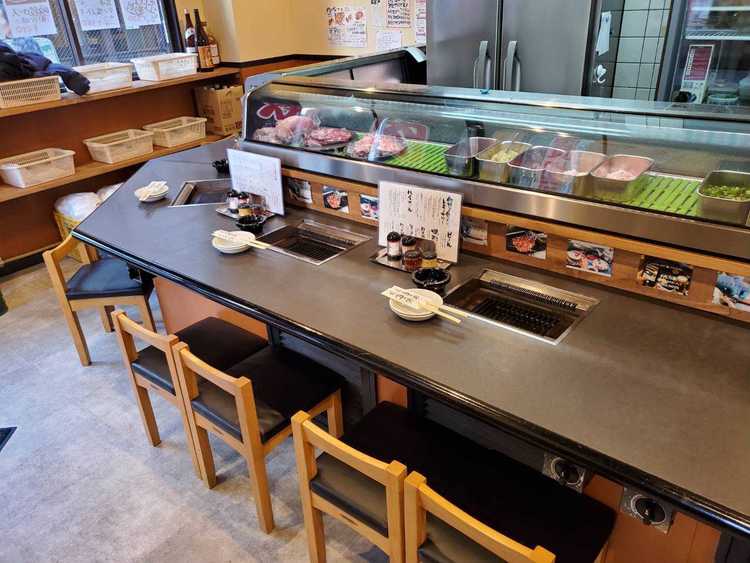 無煙ロースターで店内換気も行き届いてます