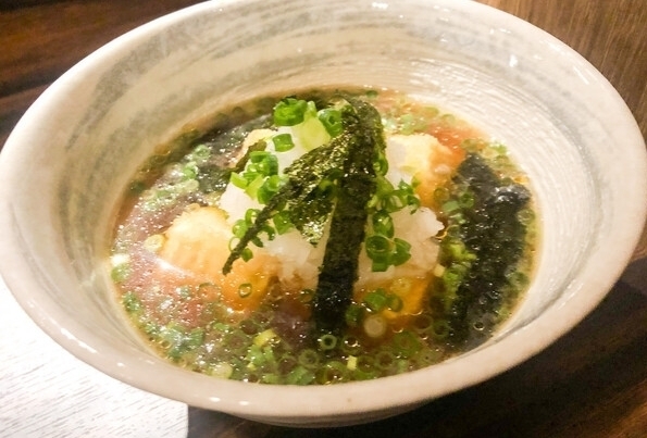 お出汁がたっぷりの揚げ出し豆腐