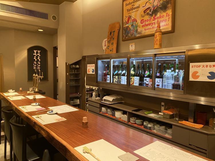 こじんまりとした店内は落ち着いた雰囲気