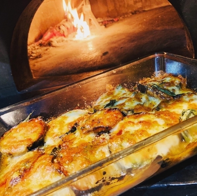 ベイナスの重ね焼きモッツァレラチーズ🍆