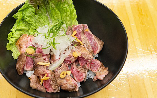 ステーキ以外にも色々あります♪