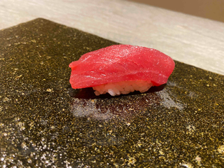 鮨 折おり