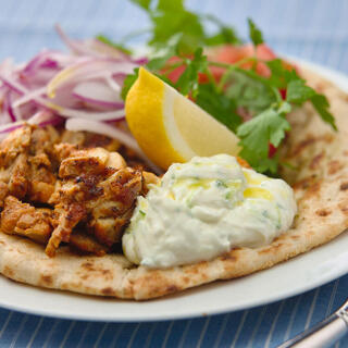 ギリシャ料理 taverna ミリュウ (milieu)