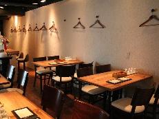 女性スタッフも楽しんで働けるお店です