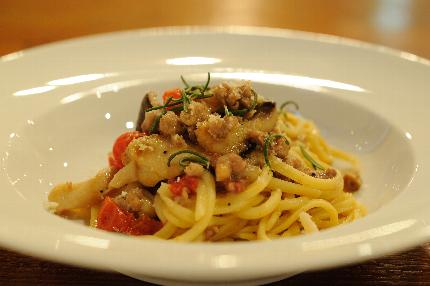 南イタリア郷土料理がベース