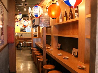 昭和レトロな店内「ALWAYS 三丁目」