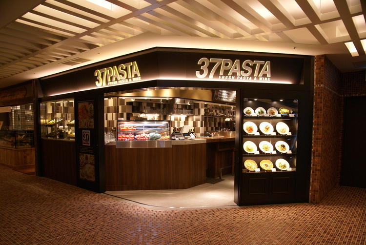 新感覚の生パスタ＆ワインをお届けしよう！