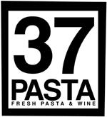 ホールスタッフとキッチンスタッフを募集中