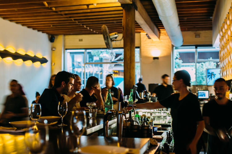 サービス・キッチン共に正社員大募集！