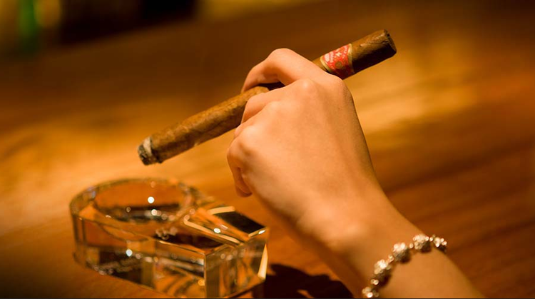 シガーバー　スーペルノーバ　北新地店の詳細画像8