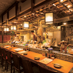 カウンター越しにお客様と交流も♪